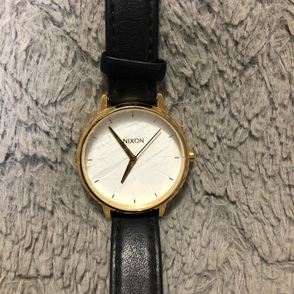 Women’s Nixon watch - Picture 2 of 3